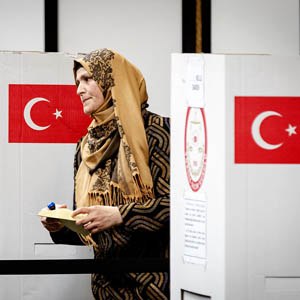 Turken stemmen voor referendum in Nederland