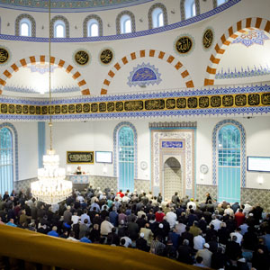 Ochtendgebed in Mevlana moskee